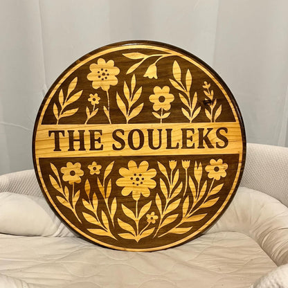 Personalized Last Name Wood Sign: Handcrafted Floral Family Wall Art